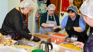 «Вкусная» помощь: жители села Пангоды собрали посылки с едой на передовую