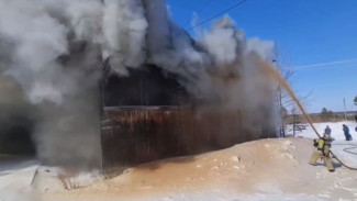 Пожар в расселенном доме случился в Ноябрьске