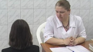 В российские школы предложили вернуть медицинский персонал
