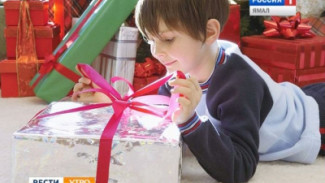 Изобилие подарков может привести к игровой зависимости ребенка