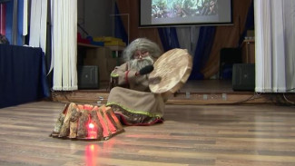 Общение шамана с миром духов: в Тазовском краеведческом музее прошёл увлекательный урок