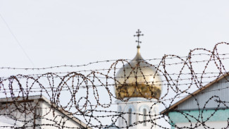 Житель Аксарки получил более 3 лет колонии за избиение матери
