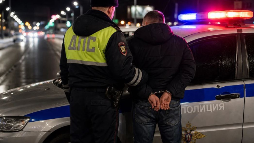 В Тарко-Сале водитель лишился автомобиля и заплатит 200 тысяч рублей штрафа
