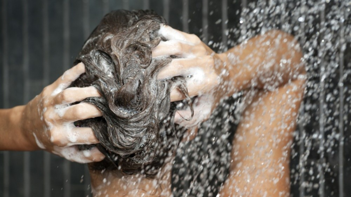 Q&A: Можно ли мыть голову каждый день?