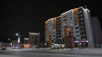 Десятки зданий в Новом Уренгое украсили архитектурной подсветкой