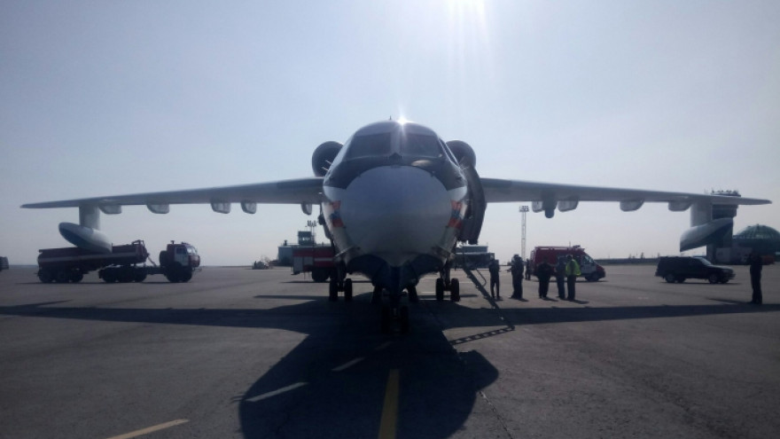 На Ямал для тушения лесных пожаров прибыл самолет-амфибия БЕ-200