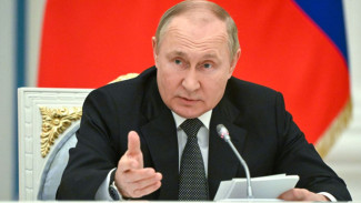 Владимир Путин поручил рассмотреть возможность расширения плана строительства гражданских судов