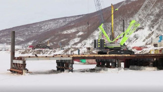 Подвижки льда в магаданской бухте Нагаева осложнили возведение морского туристического центра
