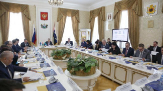 Владимир Якушев поприветствовал участников Совета Законодателей регионов «тюменской матрешки» 