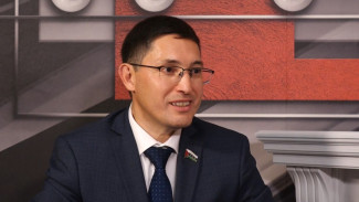 Ренат Пяк — о пути от сына оленевода до депутата Тюменской областной думы