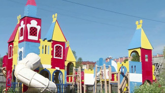 Детские площадки Салехарда обличают культуру горожан: картина печальная