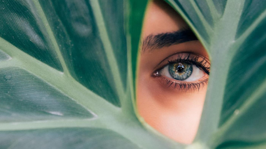Варианты макияжа для зеленых глаз: как подчеркнуть природную красоту