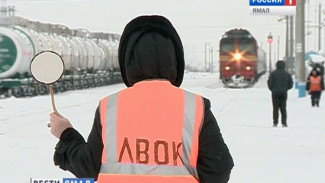 Прибытие поездов на Ямал задерживается из-за схода с рельсов девяти грузовых цистерн