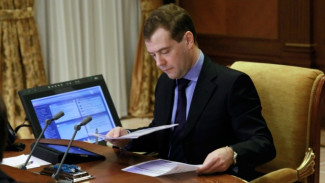 Медведев подписал постановление об отмене внутрисетевого роуминга