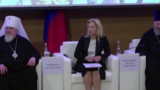 В Госдуме провели встречу на тему укрепления духовного фронта России