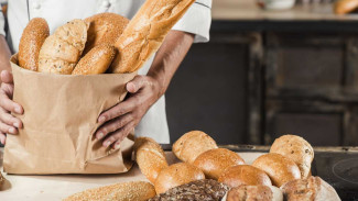 Горячий и ароматный хлеб тоннами: маленькая ямальская пекарня накормит селян и оленеводов