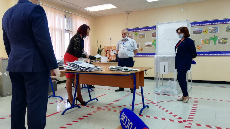 На избирательных участках Ямала начался подсчёт бюллетеней