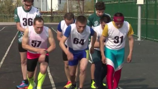 В Тазовском прошли первые в этом сезоне массовые соревнования по лёгкой атлетике