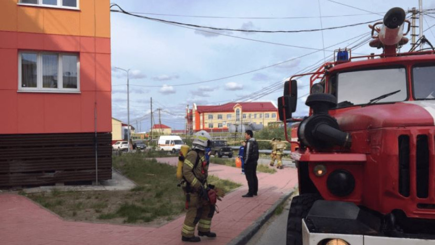 Инвалид чуть не устроил пожар в многоквартирнике Тазовского