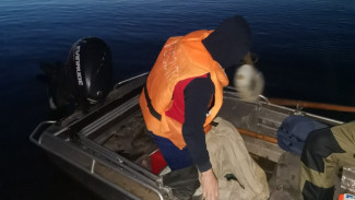 На Ямале речным контролерам попался мужчина за незаконной рыбалкой