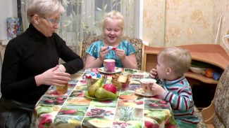 Потратить декретное время не только на малыша: как бесплатно получить профессию ямальским мамам 