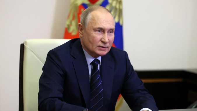 Владимир Путин провел совещание с Совбезом по развитию Севморпути