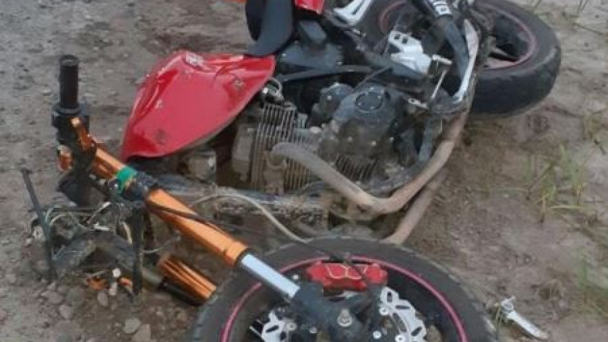Нетрезвый водитель мотоцикла перевернулся на дороге Коротчаево – Тазовский