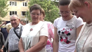 Жители Авдеевки получили ключи от восстановленных квартир