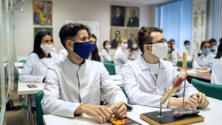 Ямальские студенты-медики начнут получать новую стипендию от губернатора