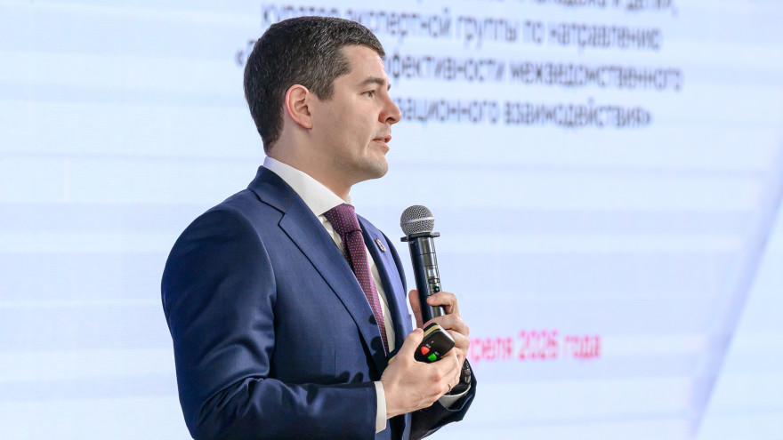 Дмитрий Артюхов призвал объединить усилия всех структур для эффективного воспитания молодежи