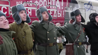 В Лабытнанги прибыл «Поезд Победы» — первый в мире иммерсивный музей на колёсах