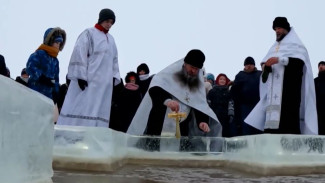  Верующие отметили Крещение Господне. Репортаж с географией Салехард - Лабытнанги