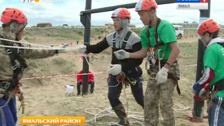 Перетягивание палки и перестрелка краской. В Ямальском районе прошел молодежный турслет