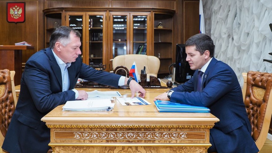 Вице-премьер Марат Хуснуллин обсудил с Дмитрием Артюховым реализацию нацпроектов на Ямале