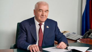 Председатель Тюменской облдумы Сергей Корепанов поздравил жителей региона c Днем России