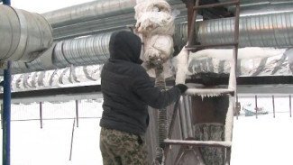 Из-за крепких морозов коммунальщики села Мужи работают в режиме повышенной готовности