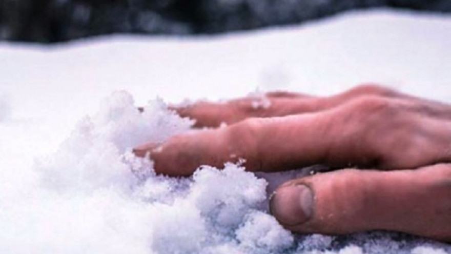 Установлена личность мужчины, найденного мертвым при уборке снега в Ноябрьске