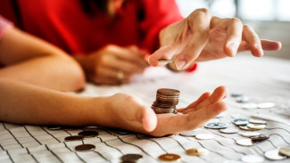 Притягивают деньги: с кем по гороскопу стоит создать семью, чтобы разбогатеть