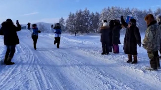 В Якутии прошел традиционный забег при экстремально низкой температуре