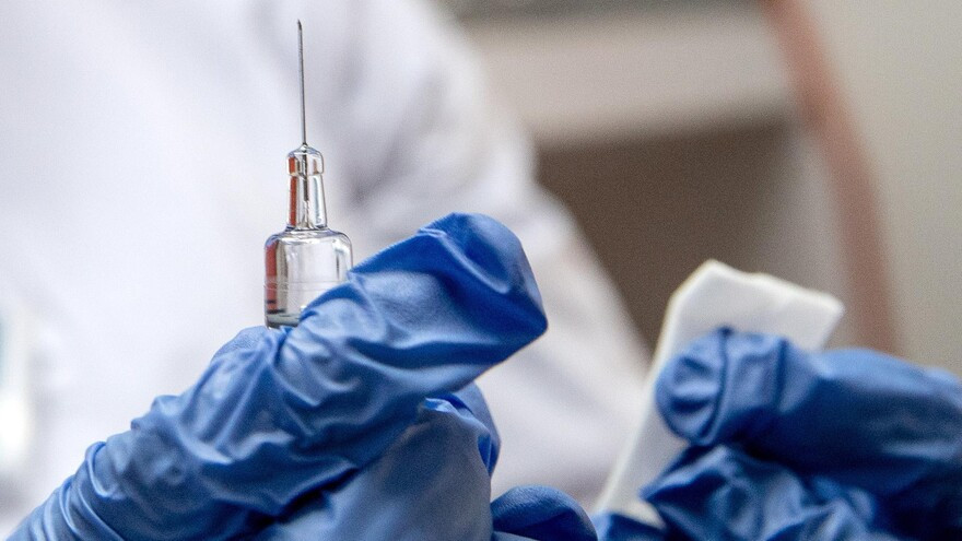 На Ямал завезли еще одну партию вакцины от гриппа