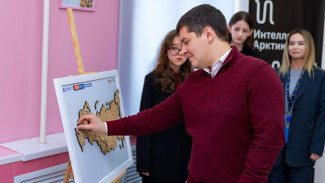 Дмитрий Артюхов оценил новые социальные объекты в райцентре Приуралья