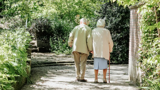 День пожилых людей: к празднику пенсионеры в ЯНАО получат соцвыплату