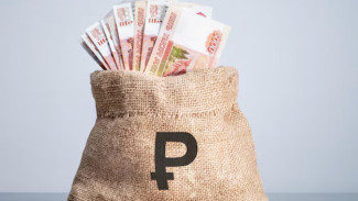 Бывших заместителей главы Надымского района осудили за растрату и взятку