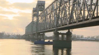 Разводному мосту уже 55 лет: Архангельск начал реставрацию своих металлических ворот в Арктику