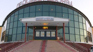 Ледовая схватка ямальцев и пермяков. Хоккейных болельщиков в Салехарде ждут захватывающие матчи