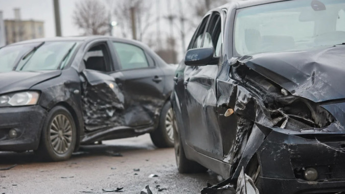 В Ноябрьске столкновение двух иномарок закончилось травмами для водителя