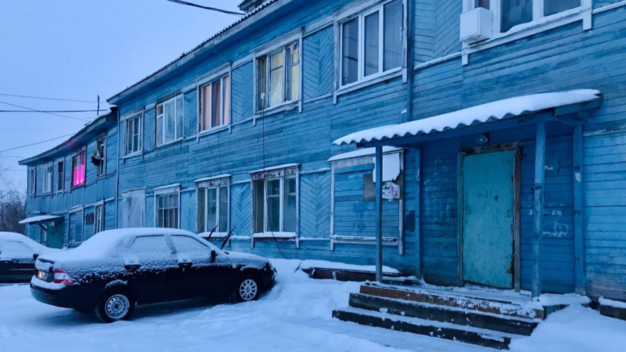 Власти Пуровского района на 7 лет сдвинули срок расселения «аварийки» 