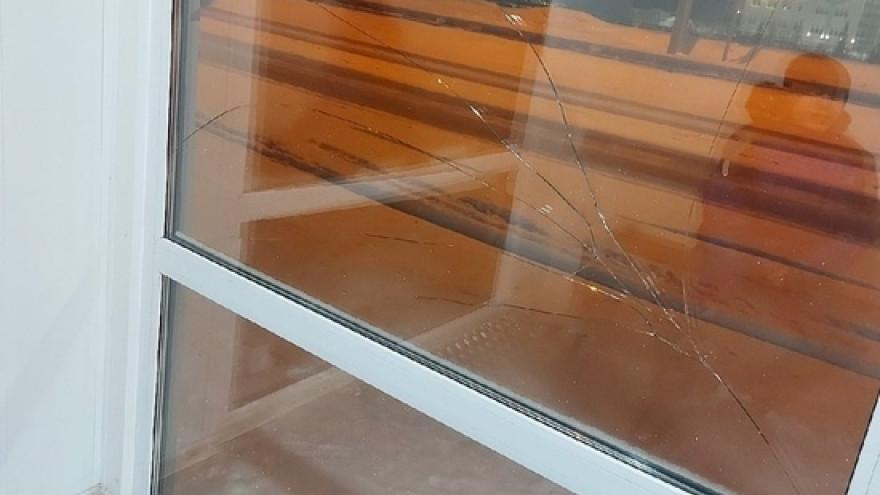В Лабытнанги на родителей малолетних вандалов повесили ремонт разбитой остановки
