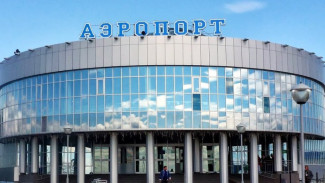 Аэропорт Салехарда не принимает и не отправляет рейсы по метеоусловиям