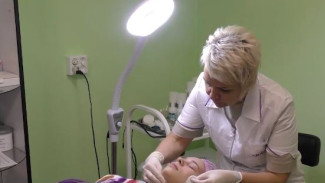 Красота на селе: жители Красноселькупа выстроились в очередь за новыми косметическими услугами 